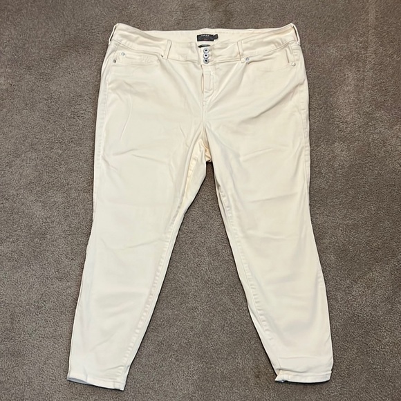 Torrid Off White Jeans - Picture 1 of 6